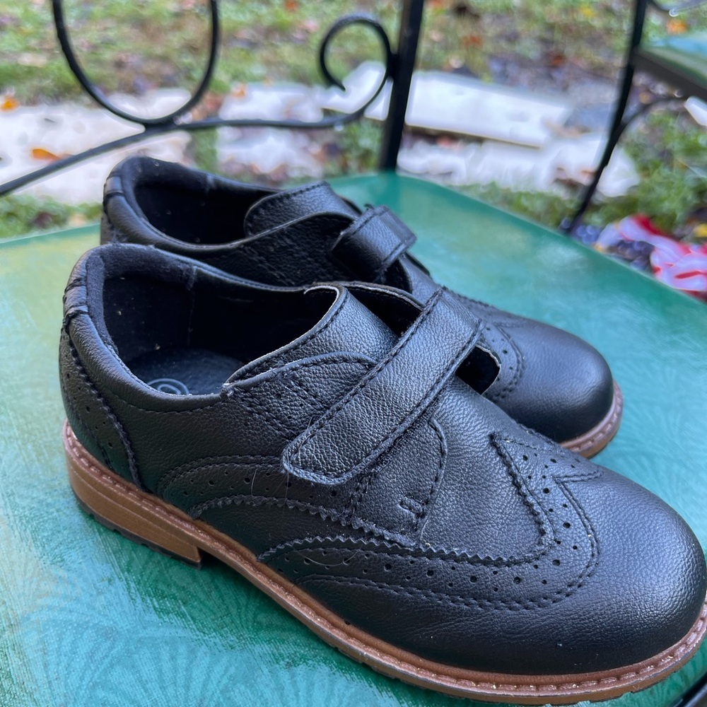 Gentle used boys dress shoe or school shoe